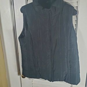 New York and Company Black Puffer Vest. Ladies Size M